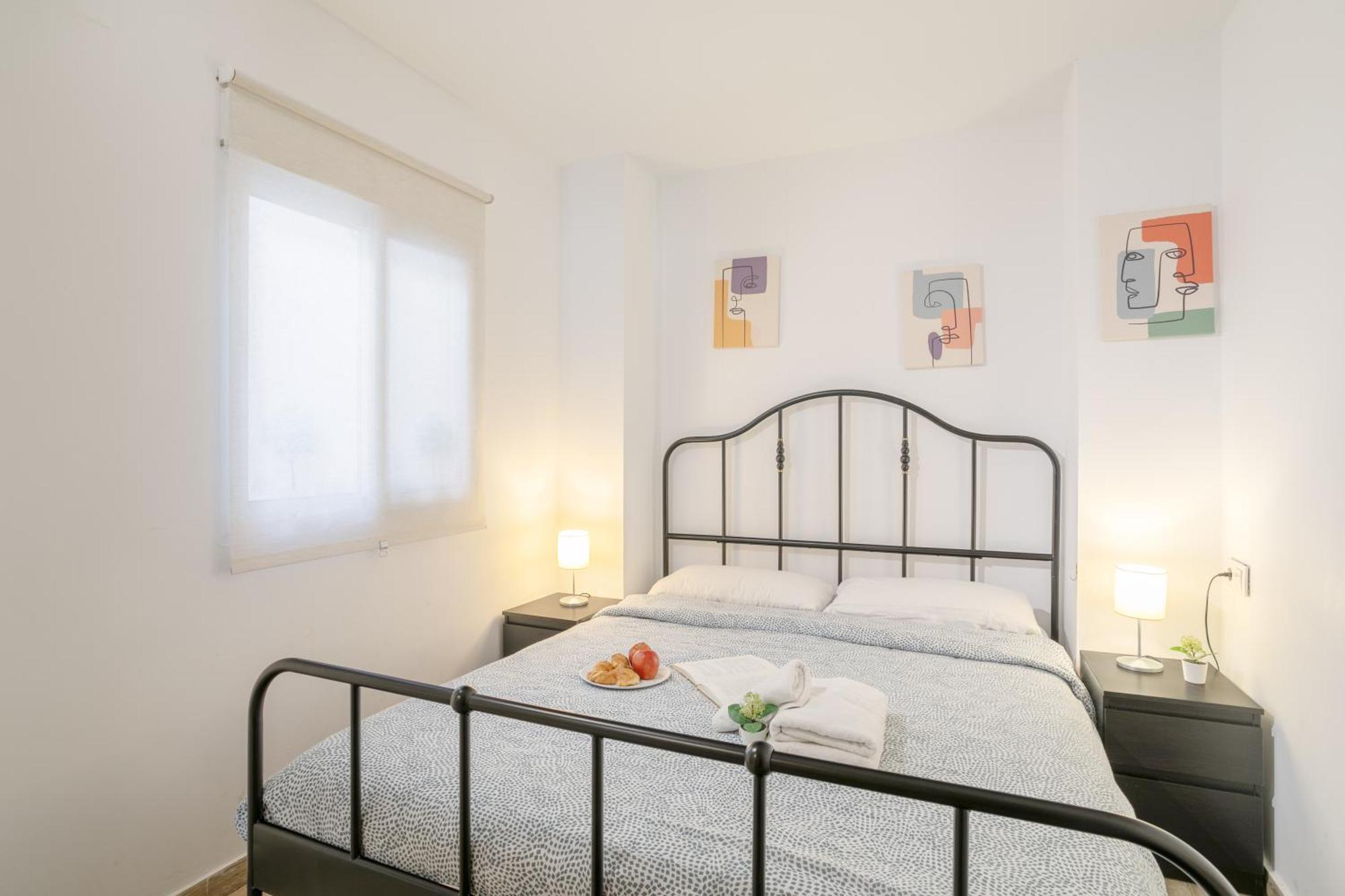 Apartamentos San Leandro, Centro Alicante Bagian luar foto