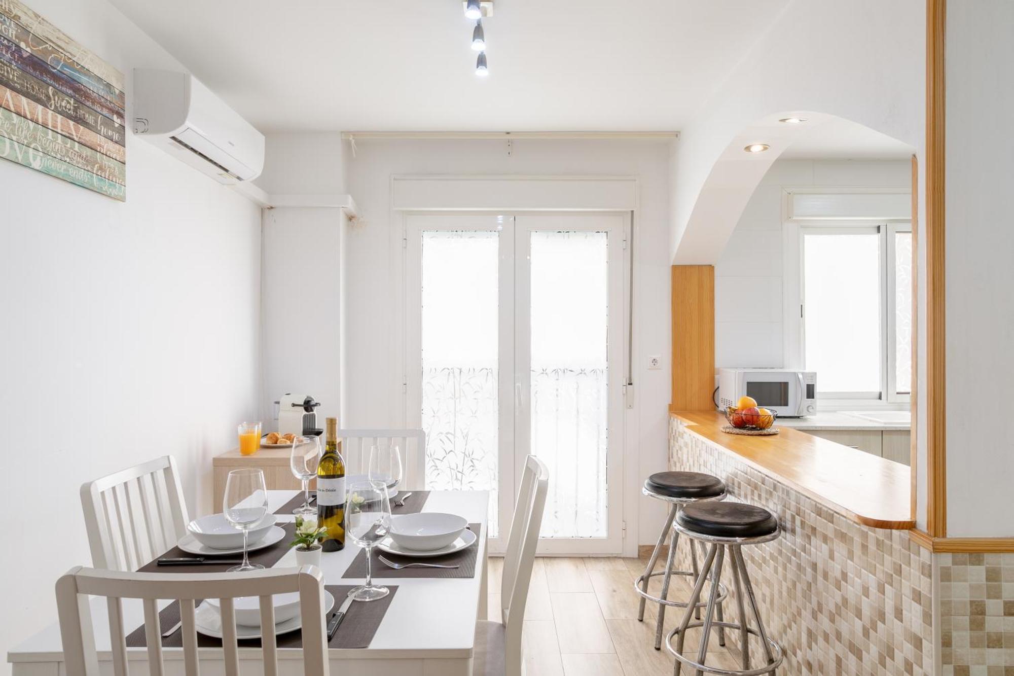 Apartamentos San Leandro, Centro Alicante Bagian luar foto