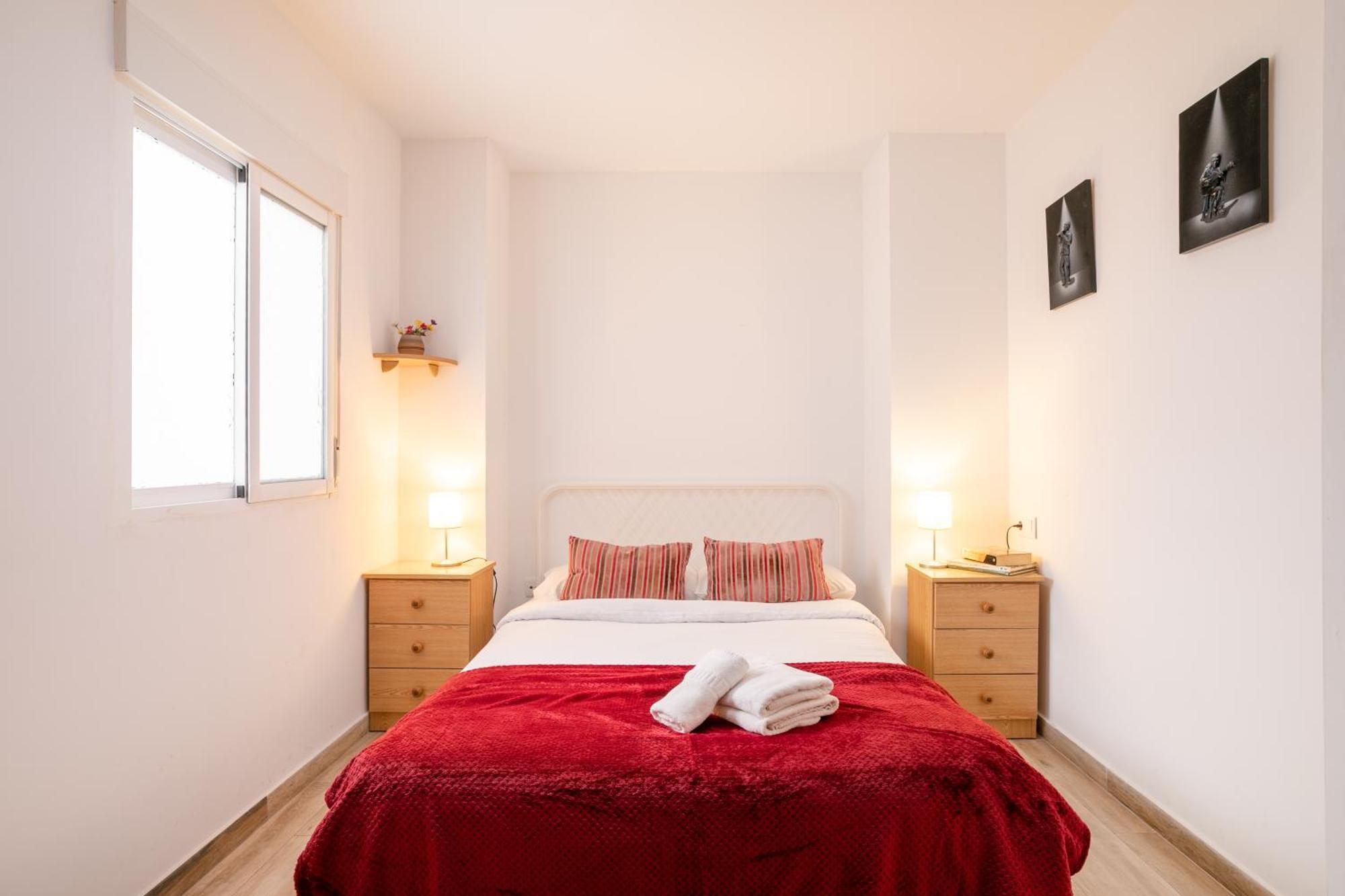 Apartamentos San Leandro, Centro Alicante Bagian luar foto