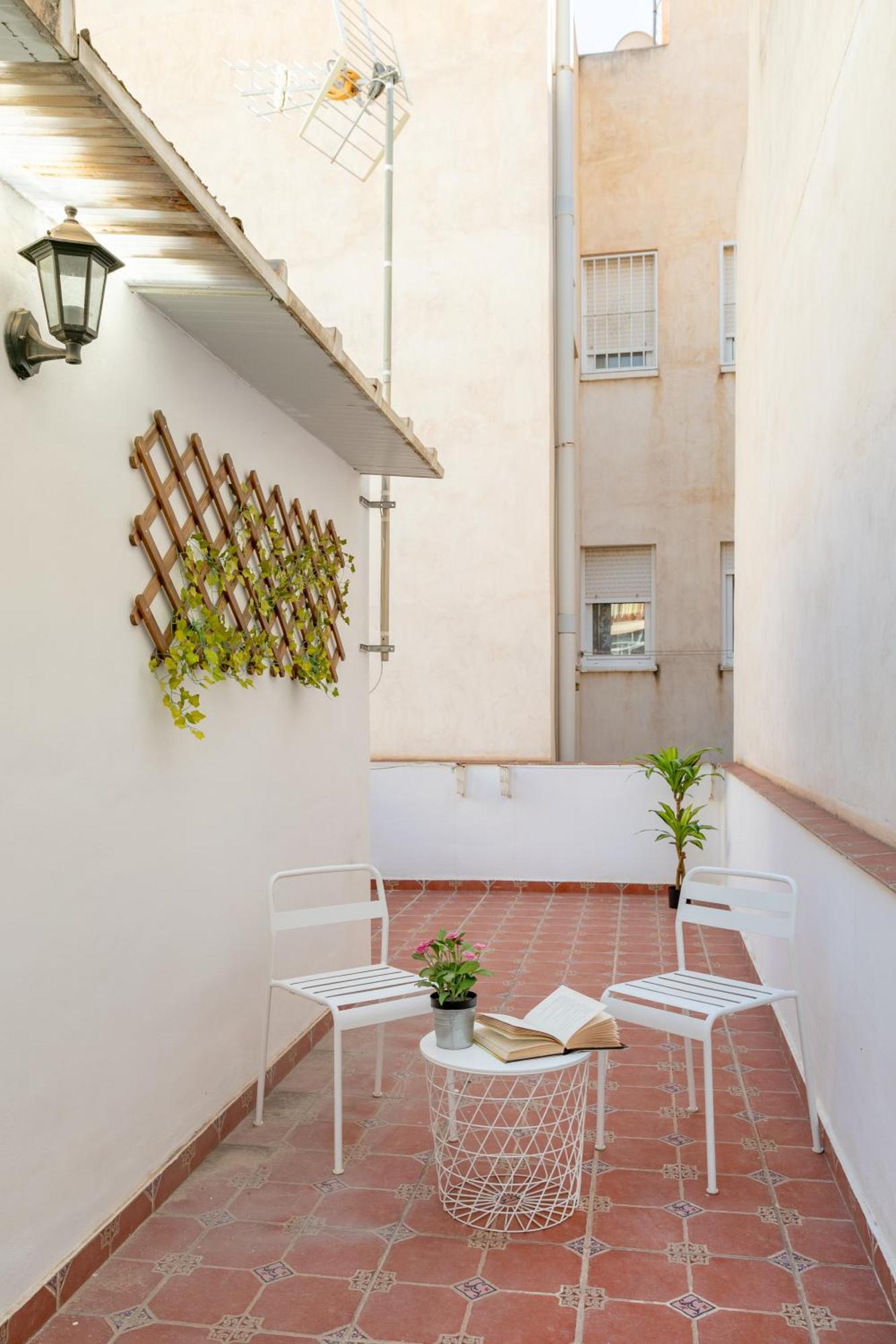 Apartamentos San Leandro, Centro Alicante Bagian luar foto